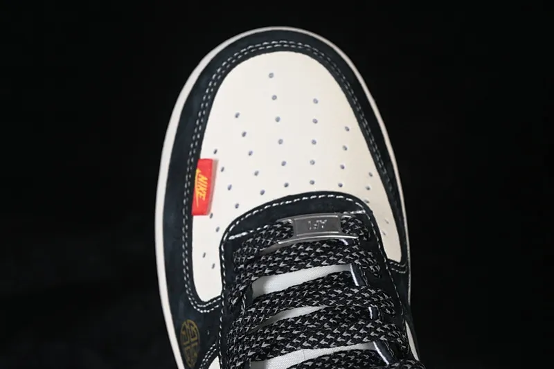 All categories Nk Air Force 1 Air Force series Nk Air Force 1 Low Air Force low-top Nike Air Force 1'07 Low black and white contrast Air Force 1 low-top casual sneakers HT5088-630